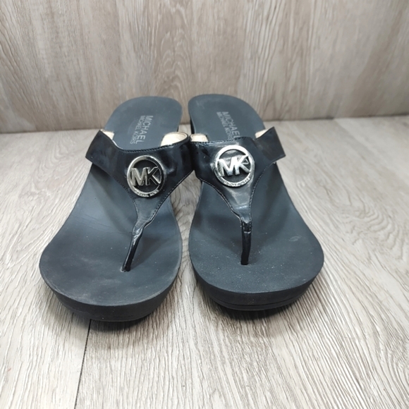 Michael Kors Black Platform Sandals Wedge Logo AK12C Thong Flip Flop Cutout 9.5 - Picture 3 of 9